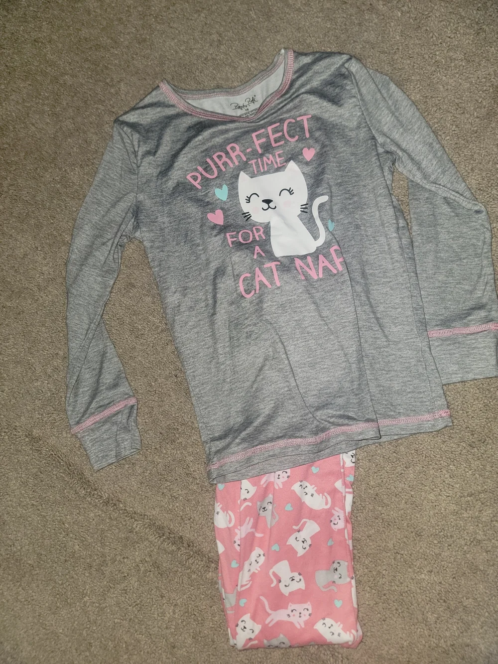 Girls Pajamas - Lot of 4